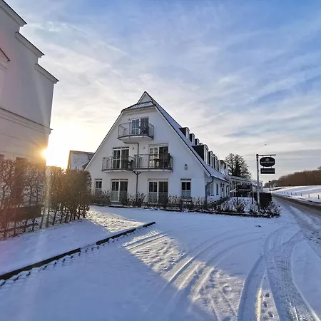 Bernsteinhaus In Gemuetliche 2-raum-wohnung Mit Suedbalkon - Nr 5 Zingst