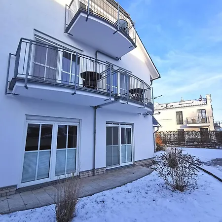 Bernsteinhaus In Gemuetliche 2-raum-wohnung Mit Suedbalkon - Nr 5 * Zingst